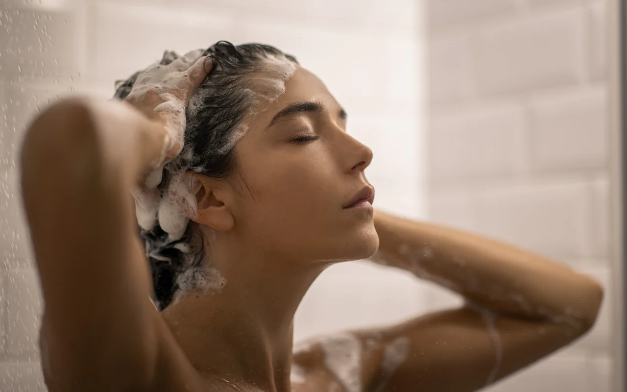 Безсульфатний професійний шампунь: революція у догляді за волоссям
