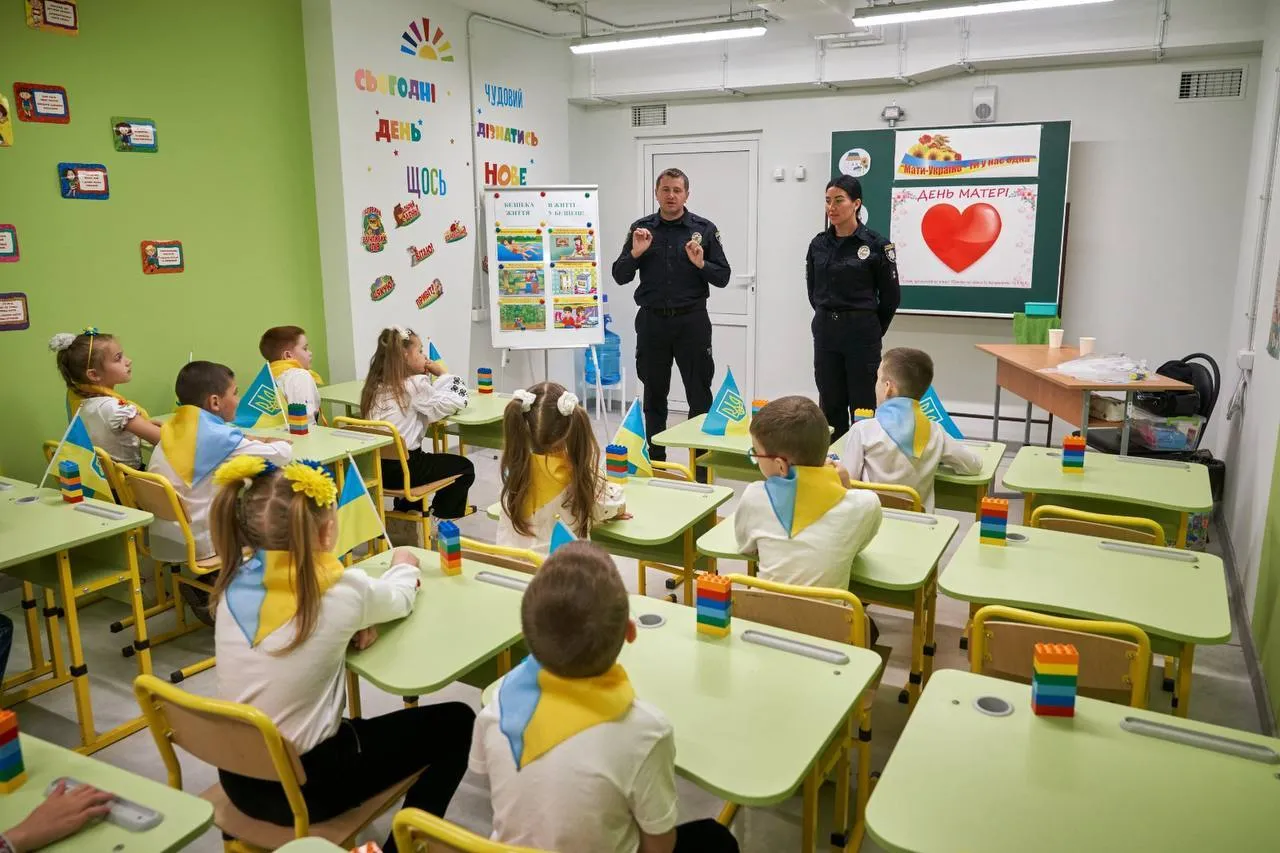 У Харкові розпочалося навчання у першій підземній школі: як пройшов пробний день. Фото
