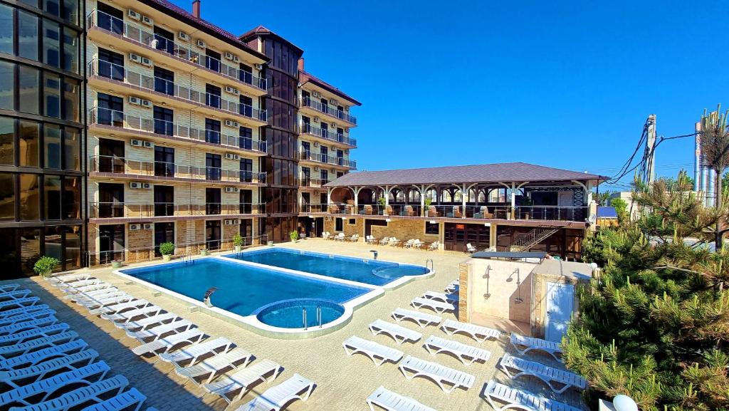 Найкращі готелі та санаторії на Закарпатті з власним басейном