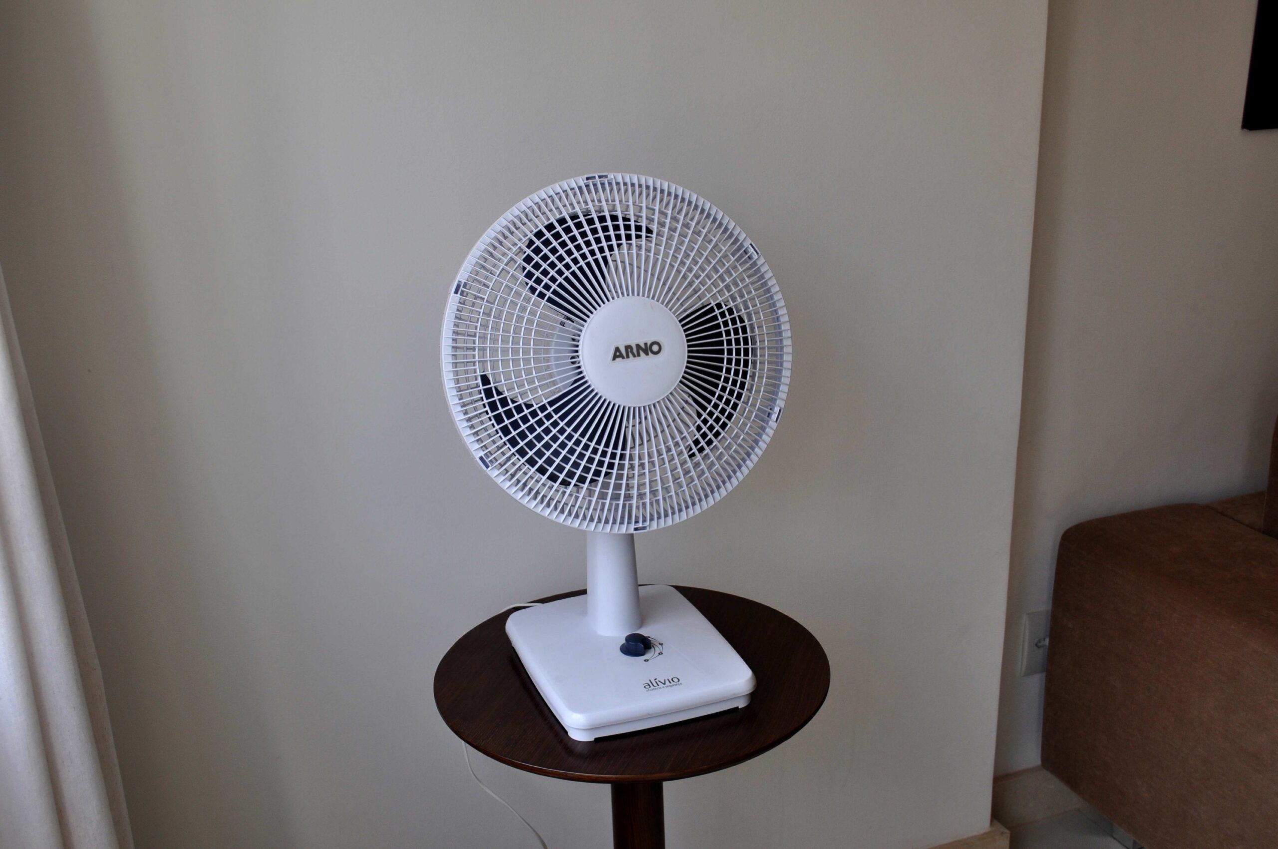 Вентилятор – надійний варіант забезпечення прохолоди в гарячу літню пору