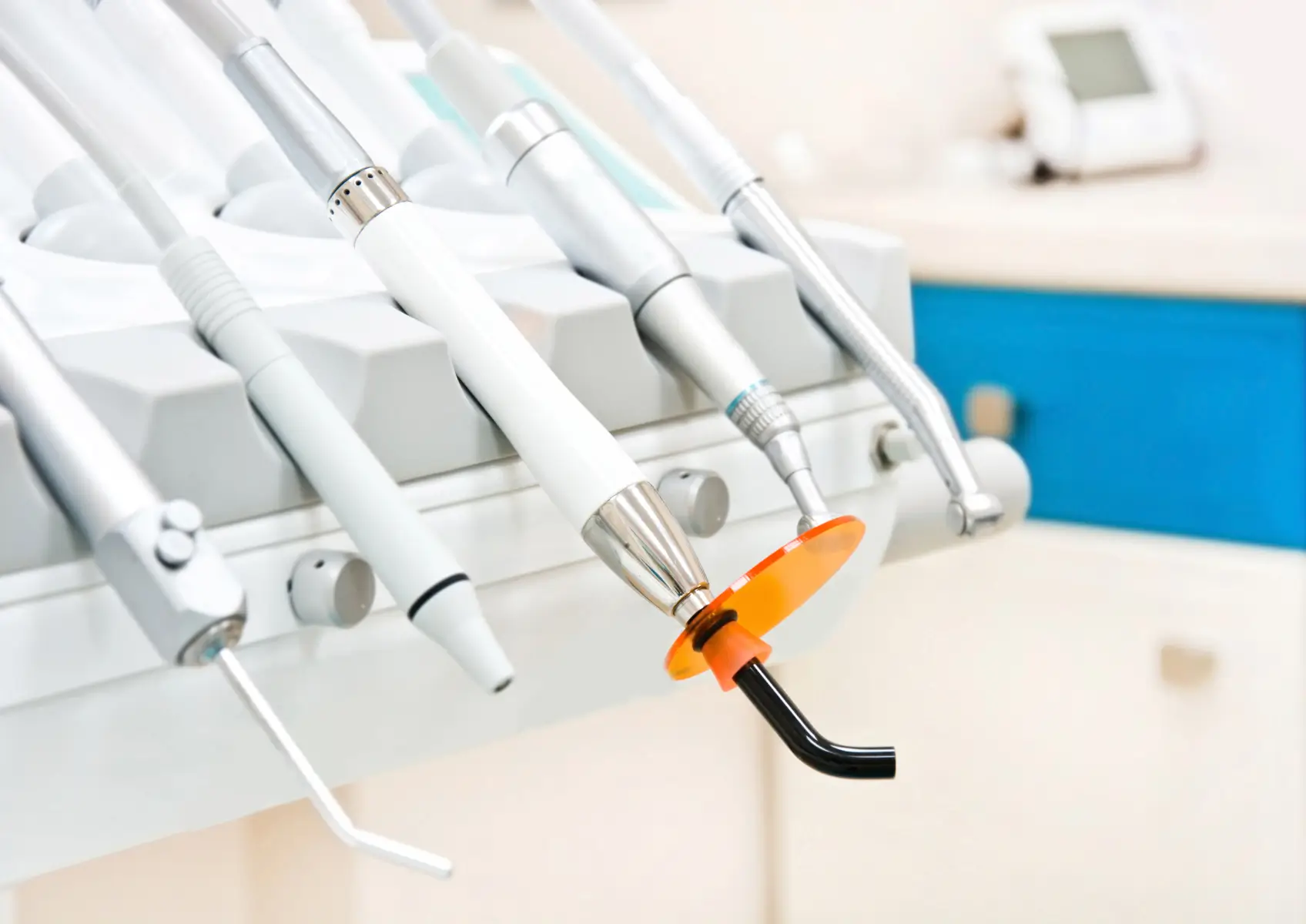 Zolotoverkh clinic – якісна стоматологія поруч із Петропавлівською Борщагівкою 2 Zolotoverkh clinic – якісна стоматологія поруч із Петропавлівською Борщагівкою