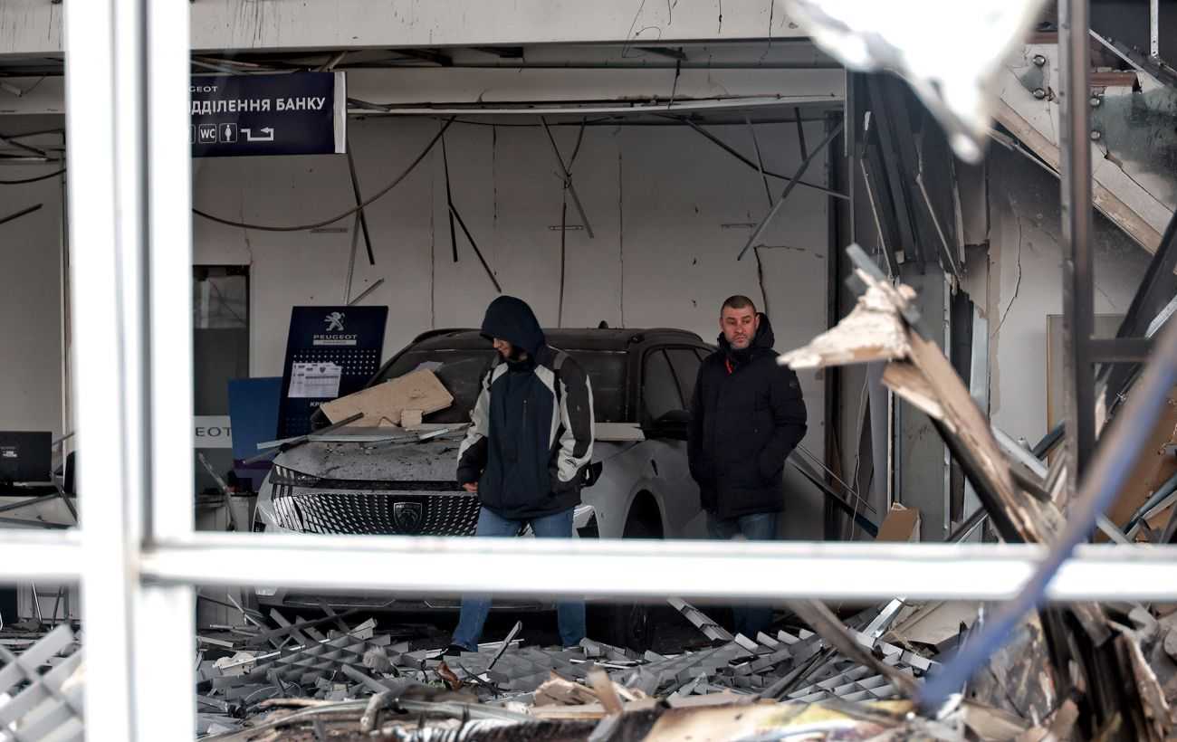Шлях крізь вогонь: ТОП-6 подій воєнного часу, що назавжди трансформували звички українських водіїв та ринок авто